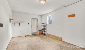 47 Pensacola Ave, Arden, NC 28704