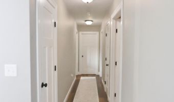 19 Virginia Ln, Bangor, ME 04401