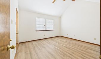 160 Ocean Dr #6B, Baton Rouge, LA 70806