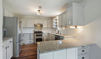 410 H St, Barling, AR 72923