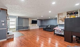 413 Peach Ave, Albertville, AL 35950