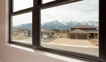 911 Holstein Ct, Gardnerville, NV 89460