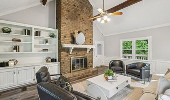 5354 Fox Hill Dr, Peachtree Corners, GA 30092