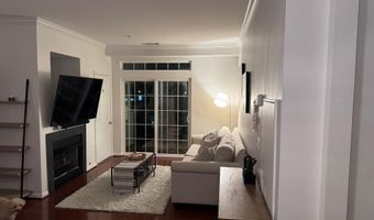 2465 ARMY NAVY Dr 1-405, Arlington, VA 22206