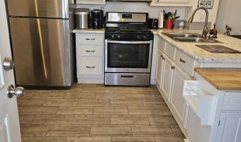 105 N DELAWARE Dr 21, Apache Junction, AZ 85120