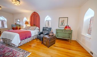 48 Old Searsport Ave, Belfast, ME 04915