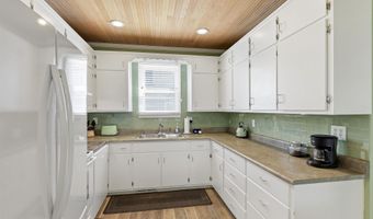 1126 W HARRIS St, Appleton, WI 54914