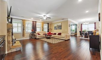 915 Elmsbrook Ln, Alpharetta, GA 30004