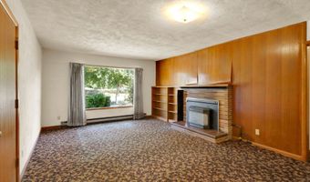 1331 G St, Springfield, OR 97477