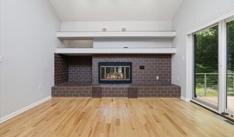 5 Newell Ct, Albany, NY 12204