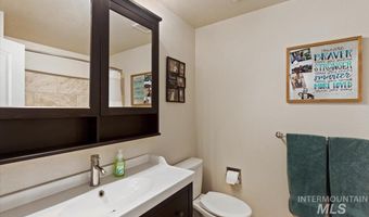 13712 Jarett St, Caldwell, ID 83607