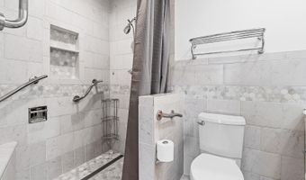 42 Lake Blvd, Aberdeen, NJ 07747