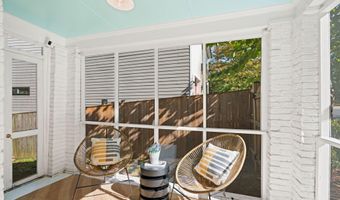 5621 HUNTINGTON Pkwy, Bethesda, MD 20814