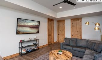 95 Autumn Blaze Ct, Banner Elk, NC 28604