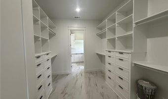 5020 Logan Dr, Bentonville, AR 72713