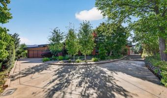 738 Fairway Ct, Ashland, OR 97520