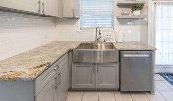 9127 Baronne Dr, Baton Rouge, LA 70810