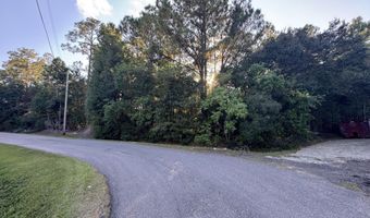 9079 Iris St, Bay St. Louis, MS 39520