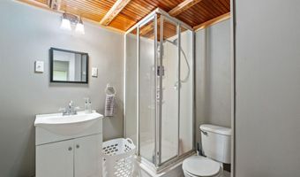 206 Lewis Hill Rd, Bethlehem, NH 03574