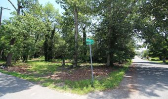 553 Halliard Ave, Beachwood, NJ 08722
