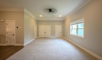 100 Plantation Ln, Batesville, AR 72501