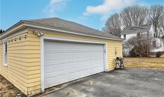 509 Middle Highway Hwy 2, Barrington, RI 02806