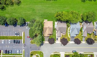 180 Sylvan Lake Blvd, Bayville, NJ 08721