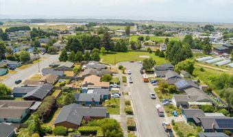1741 Benjamin Ct, Arcata, CA 95521