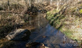 218 Cub Creek Rd, Bakersville, NC 28705