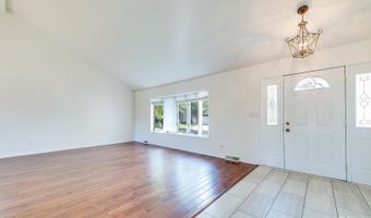 1233 N Hickory Trl, Addison, IL 60101