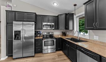 7836 Upper 145th Ct W, Apple Valley, MN 55124