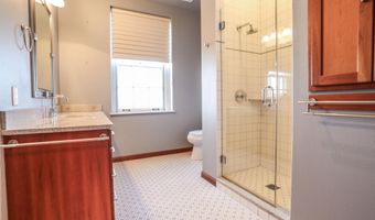 104 S Main St, Aberdeen, SD 57401
