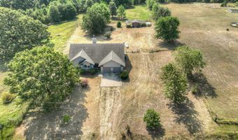 21059 Lawrence 2072, Ash Grove, MO 65604