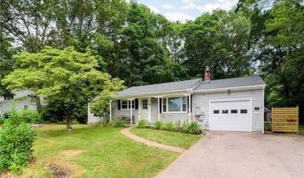 46 Stone Gate Dr, North Kingstown, RI 02852