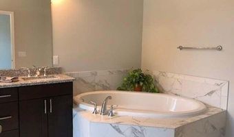 2780 Ashcombe Dr, Ann Arbor, MI 48105