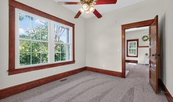 21133 Rich Valley Rd, Abingdon, VA 24210