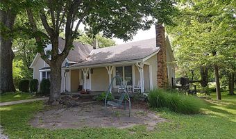 13905 Leavenworth Rd, Basehor, KS 66007