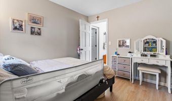 62 Hooksett Rd, Auburn, NH 03032