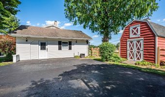 3146 CLUB Dr, Allentown, PA 18103