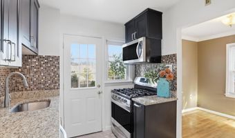 2238 ARLINGTON Ter, Alexandria, VA 22303