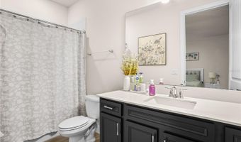 4212 WINDING PINES Dr, Apopka, FL 32712