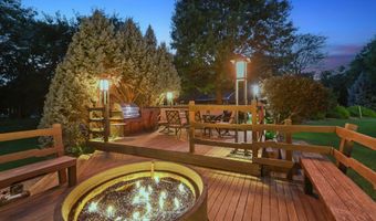 32335 Wildwood Dr, Adel, IA 50003