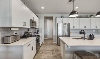 178 S NAPLES Ln, Casa Grande, AZ 85122