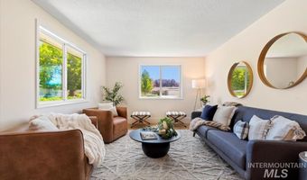 8450 W Canterbury Dr, Boise, ID 83704