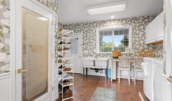 23751 SCHULTZ Rd, Aurora, OR 97002