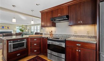 94 Abbott Run Valley Rd, Cumberland, RI 02864