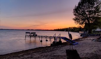 635 Firehouse Rd, Alburgh, VT 05440