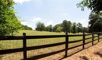 2345 Seagraves Mill Rd, Hull, GA 30646
