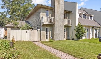5 Courtyard Cir, Lafayette, LA 70508