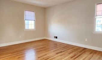 96 Valley Rd 1, Cos Cob, CT 06807